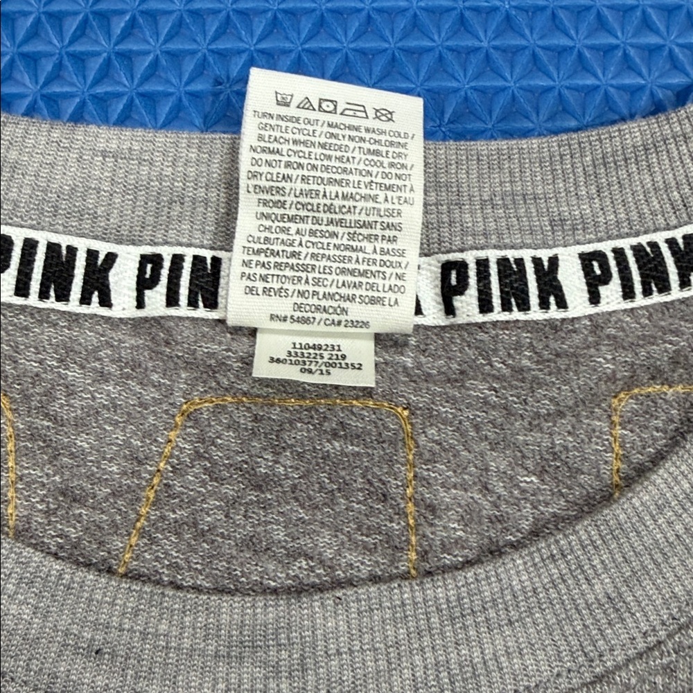 Victoria's Secret PINK Grey Long Sleeve Shirt - Picture 3 of 11